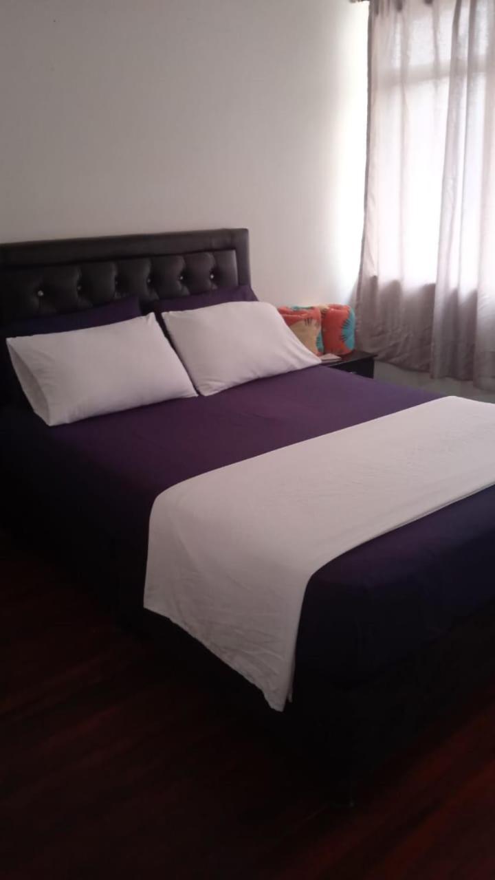 Hospedaje Luna Llena Manizales Exterior photo